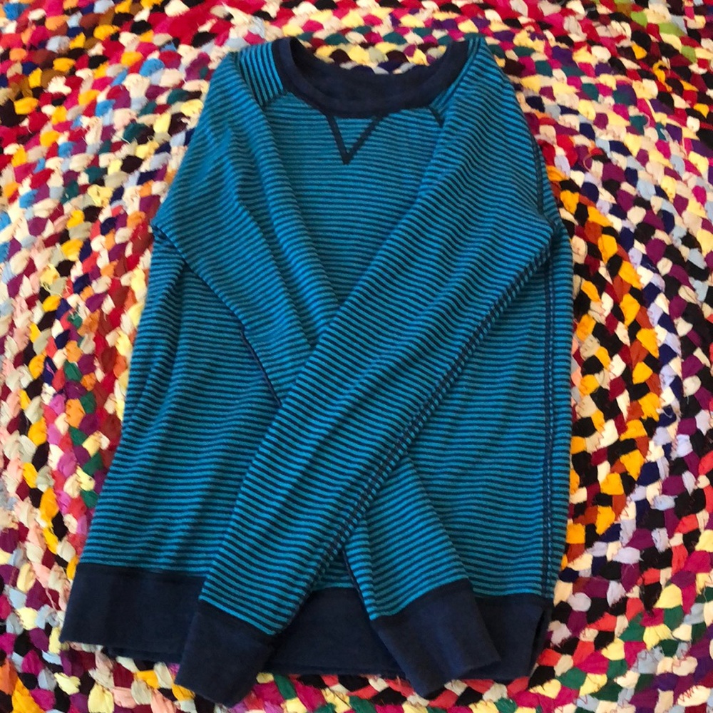 Lululemon reversible sweatshirt. Size small.